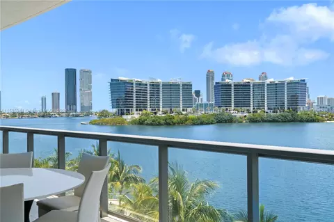 3300 NE 188th St #414, Aventura, FL 33180