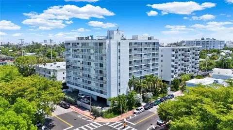 1045 10th St #307, Miami Beach, FL 33139