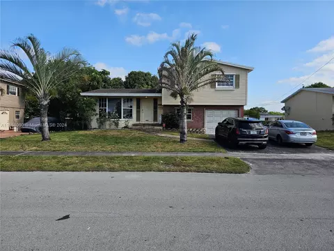 6811 SW 6th St, Pembroke Pines, FL 33023
