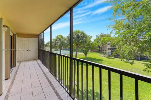 8415 SW 107th Ave #335W, Miami, FL 33173