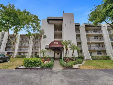 9470 Poinciana Pl #307, Davie, FL 33324