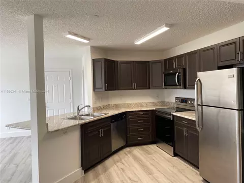 4015 W Mcnab Rd #D203, Pompano Beach, FL 33069