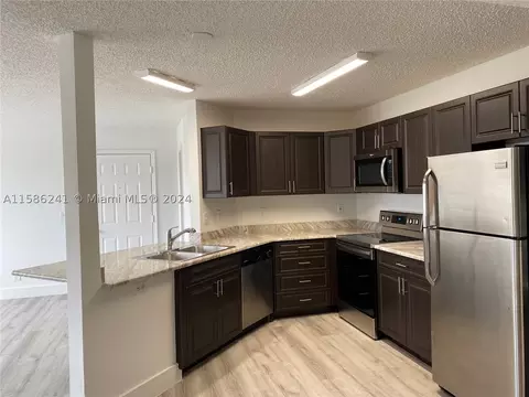 4015 W Mcnab Rd #D203, Pompano Beach, FL 33069