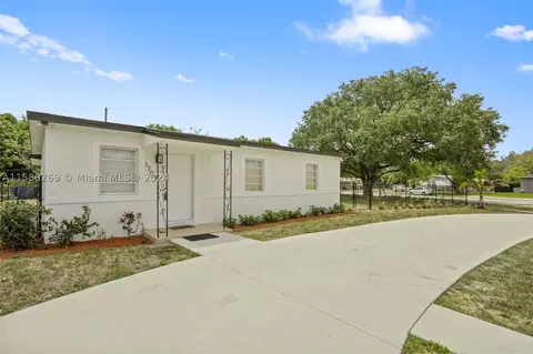 1709 NW 14th St, Fort Lauderdale, FL 33311