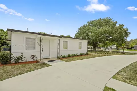 1709 NW 14th St, Fort Lauderdale, FL 33311