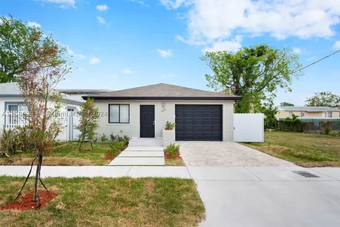 1570 NW 69th St, Miami, FL 33147