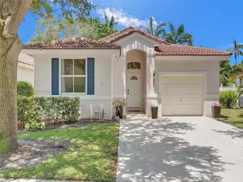 5055 SW 150th Way, Davie, FL 33331