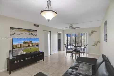 3470 Foxcroft Rd #304, Miramar, FL 33025