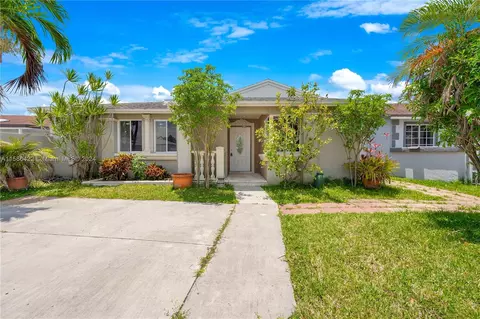 12320 SW 195th Ter, Miami, FL 33177