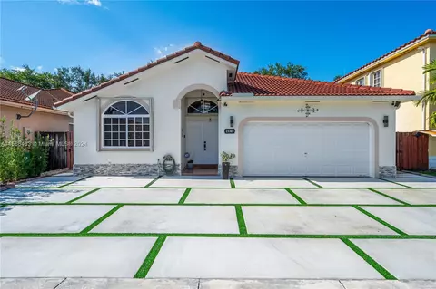 15369 SW 32nd Ter, Miami, FL 33185
