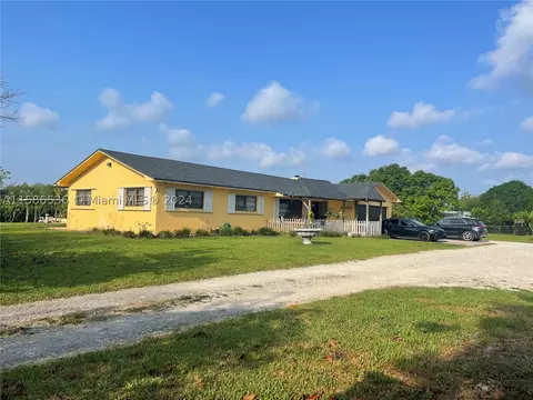 25400 SW 209th Ave, Homestead, FL 33031