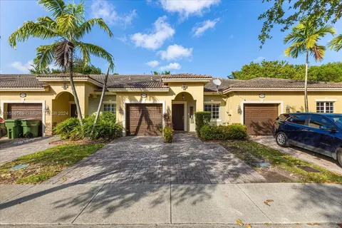 1233 NE 32nd Ter, Homestead, FL 33033