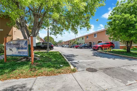 7945 NW 8th St #5C, Miami, FL 33126
