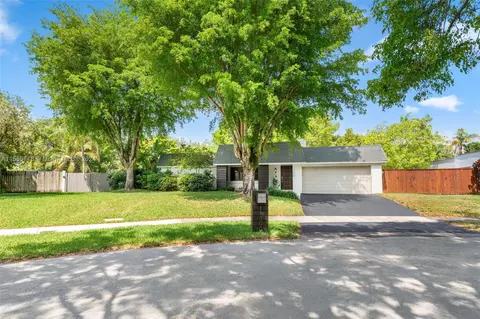11300 SW 114th Ct, Miami, FL 33176