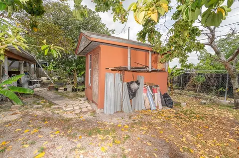 Exterior - 621 E 46th St, Hialeah, FL 33013 photo 4 of 7