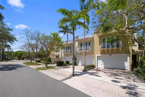605 NE 17th Way #3, Fort Lauderdale, FL 33304