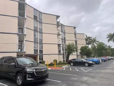 7035 NW 186th St #D309, Hialeah, FL 33015