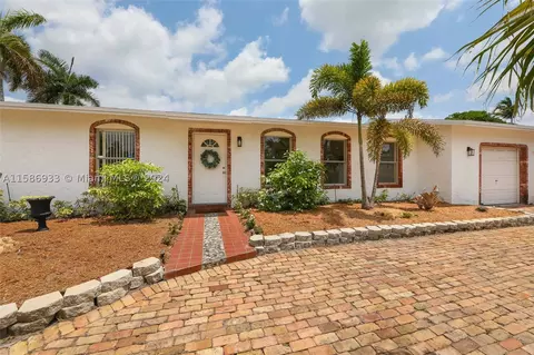 7831 NW 45th Ct, Lauderhill, FL 33351