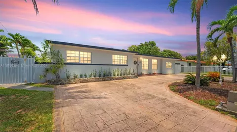 1830 SW 92nd Ct, Miami, FL 33165