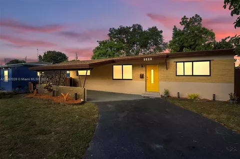 3220 SW 64th Ter, Miramar, FL 33023