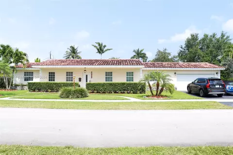 8701 SW 86th Ct, Miami, FL 33143