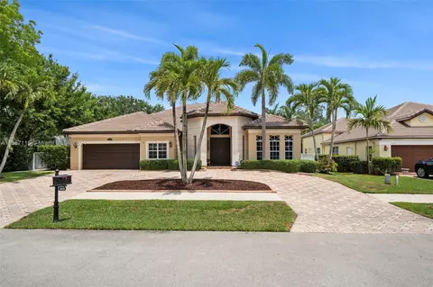 3808 Spanish Oak Pt, Davie, FL 33328
