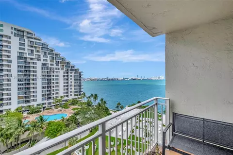 770 Claughton Island Dr #1103, Miami, FL 33131