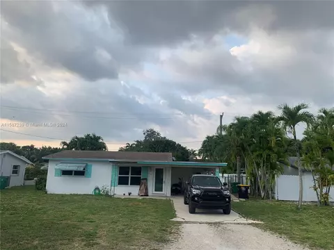 2725 SW 46th Ct, Fort Lauderdale, FL 33312