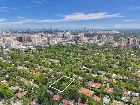 600 Madeira Ave, Coral Gables, FL 33134
