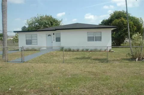 3201 NW 214th St, Miami Gardens, FL 33056