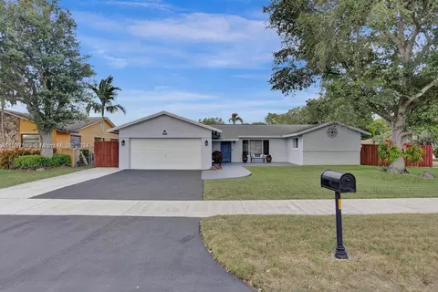 13925 SW 106th Ter, Miami, FL 33186