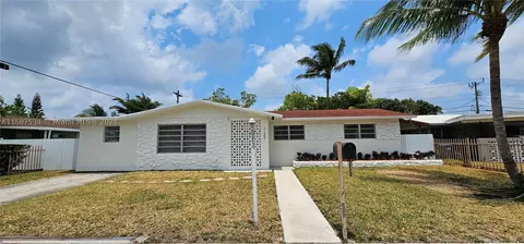 11551 SW 201st St, Miami, FL 33189