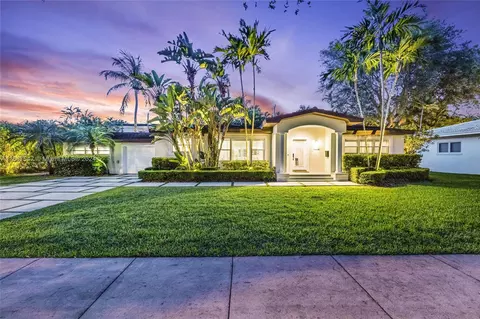 1449 Robbia Ave, Coral Gables, FL 33146