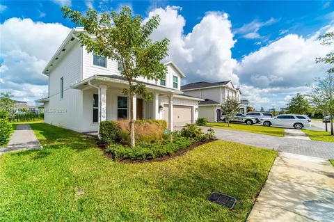 19693 Wheelbarrow Bnd, Loxahatchee, FL 33470