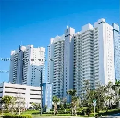 14951 Royal Oaks Ln #504, North Miami, FL 33181