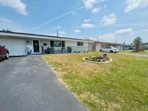 8481 NW 15th Ct, Pembroke Pines, FL 33024