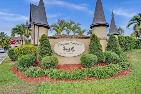 9009 NW 44th Ct, Sunrise, FL 33351