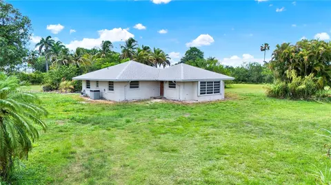 35252 SW 213th Ave, Homestead, FL 33034