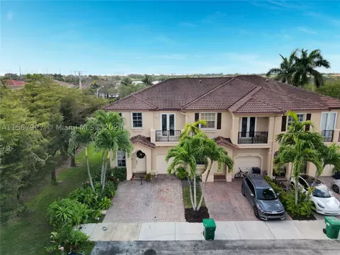 12774 SW 135 Ter #12774, Miami, FL 33186