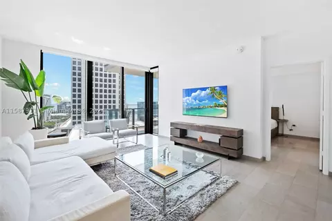 68 SE 6th St #1405, Miami, FL 33131