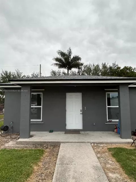 322 Carissa Dr, Pahokee, FL 33476