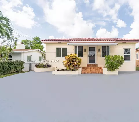 2760 SW 19th Ter, Miami, FL 33145