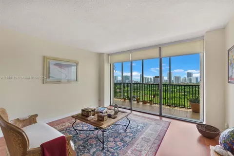 20301 W Country Club Dr #2327, Aventura, FL 33180