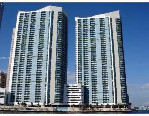 335 S Biscayne Blvd #4110, Miami, FL 33131