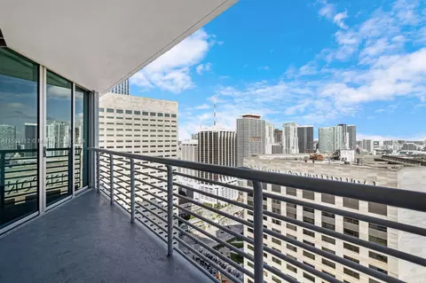 335 S Biscayne Blvd #4110, Miami, FL 33131 photo 32