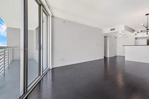 335 S Biscayne Blvd #4110, Miami, FL 33131 photo 6