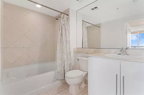335 S Biscayne Blvd #4110, Miami, FL 33131 photo 26