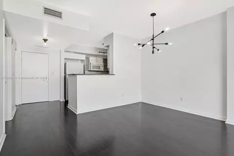 335 S Biscayne Blvd #4110, Miami, FL 33131 photo 7