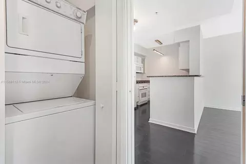 335 S Biscayne Blvd #4110, Miami, FL 33131 photo 19
