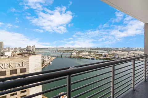 335 S Biscayne Blvd #4110, Miami, FL 33131 photo 29